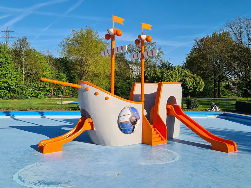 Piratenschip Pooljoy glijbaan